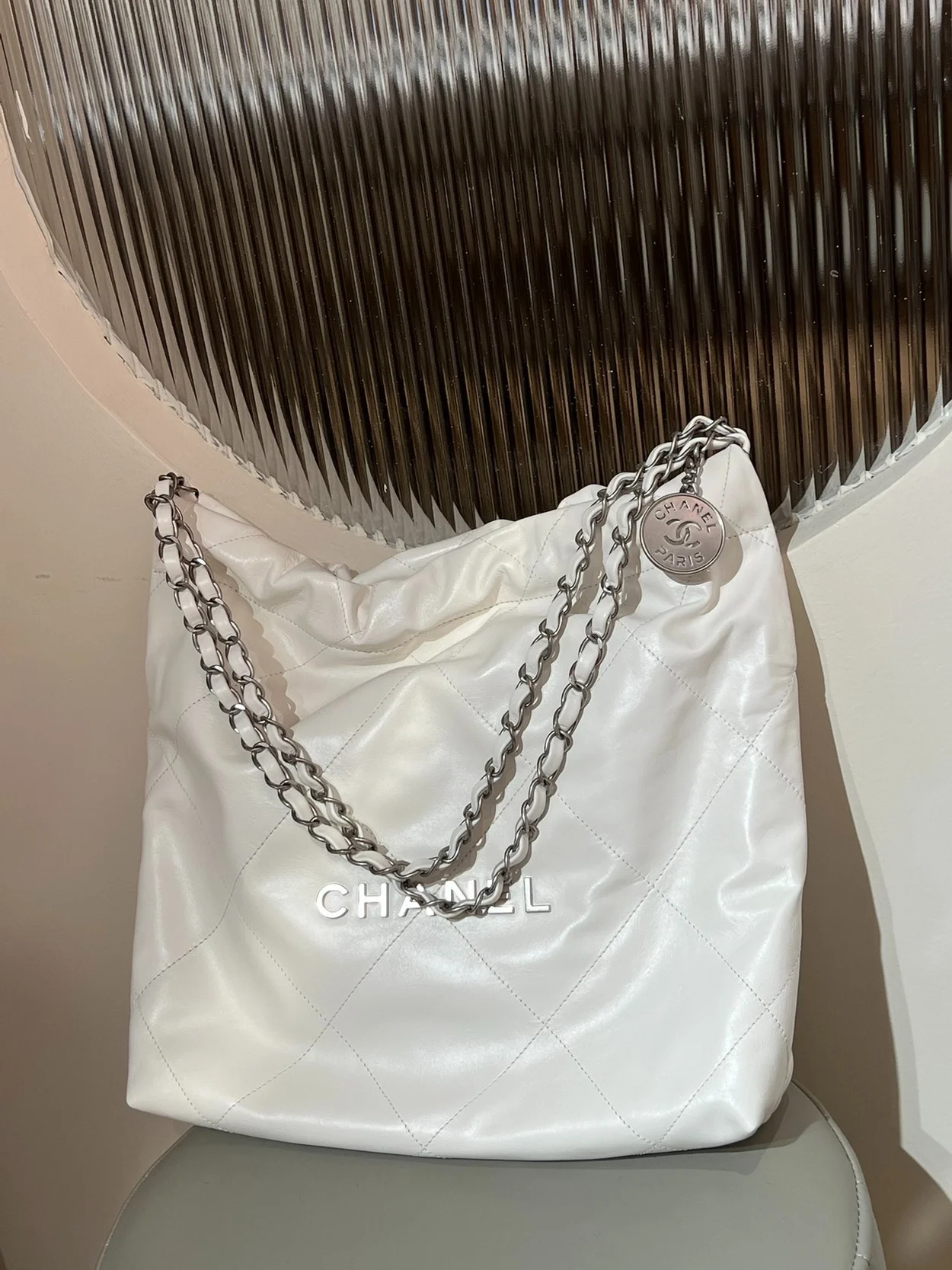 샤넬 22백 스몰 화이트 은장