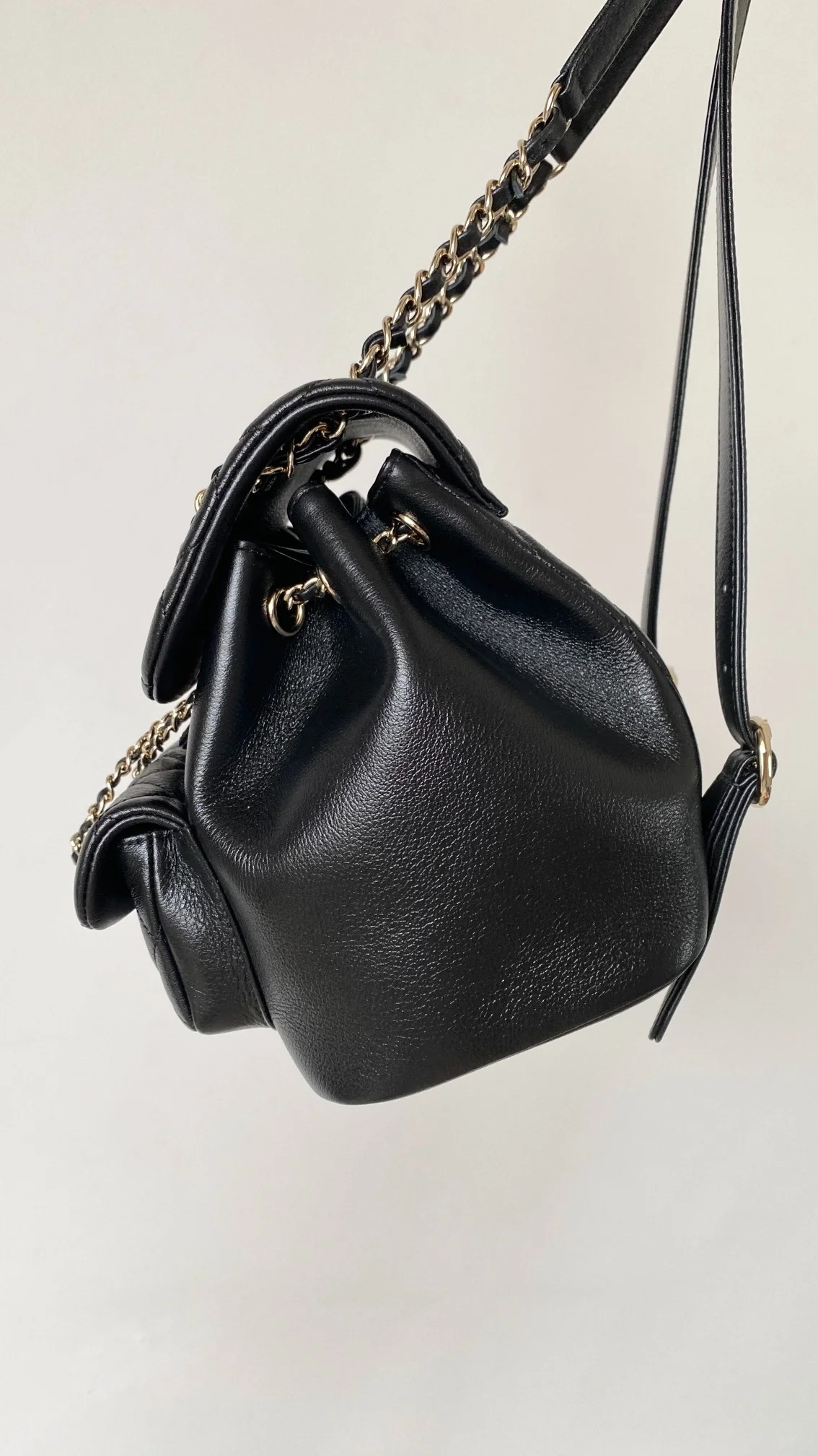 샤넬 원 포켓 듀마 백팩 스몰 카프스킨 블랙