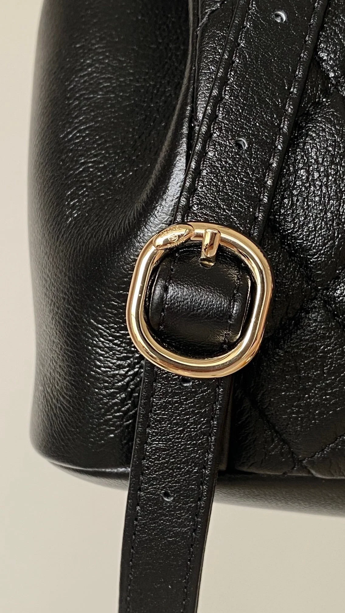 샤넬 원 포켓 듀마 백팩 스몰 카프스킨 블랙