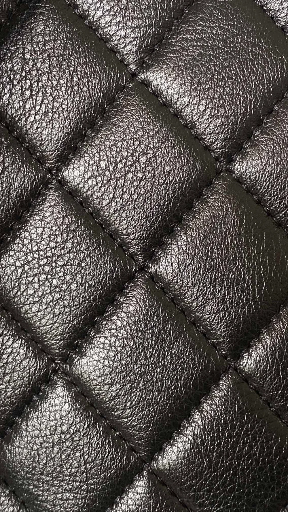 샤넬 원 포켓 듀마 백팩 미디움 카프스킨 블랙