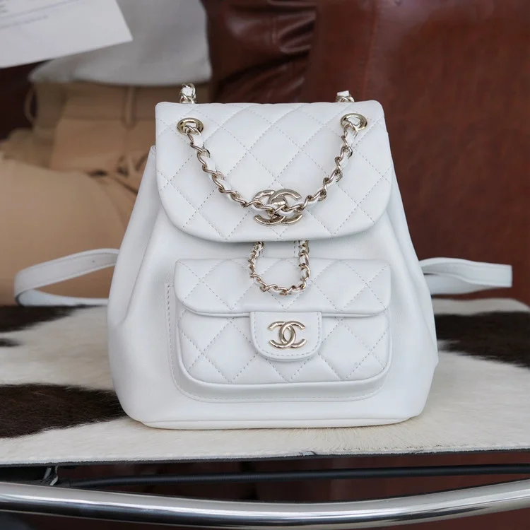 샤넬 원 포켓 듀마 백팩 스몰 카프스킨 화이트