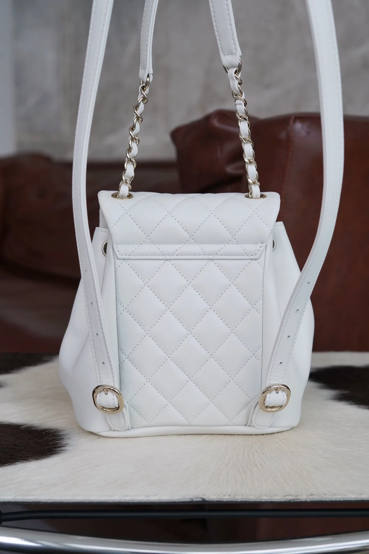 샤넬 원 포켓 듀마 백팩 스몰 카프스킨 화이트