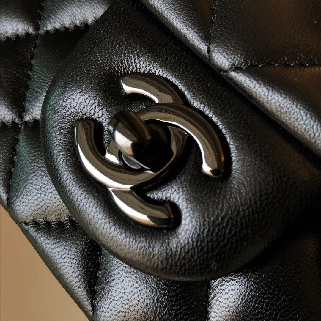 샤넬 클래식 미니 램스킨 블랙