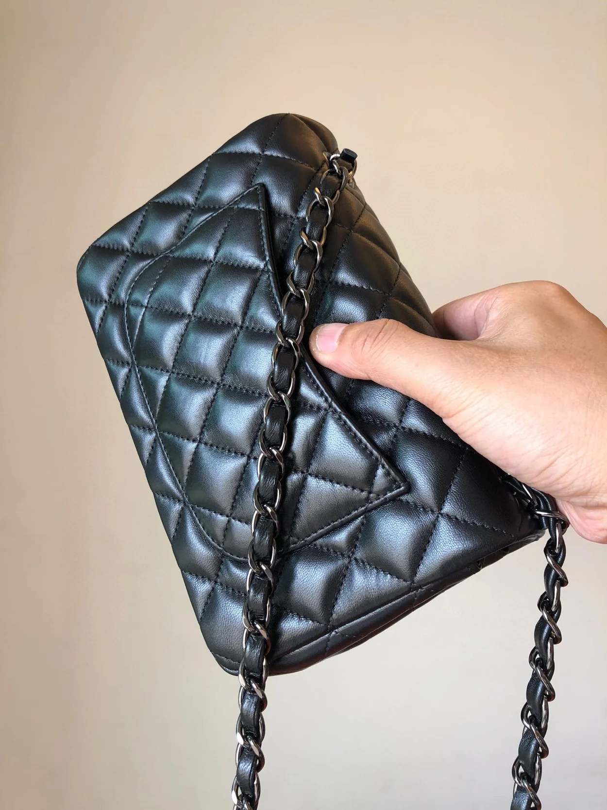 샤넬 클래식 미니 램스킨 블랙