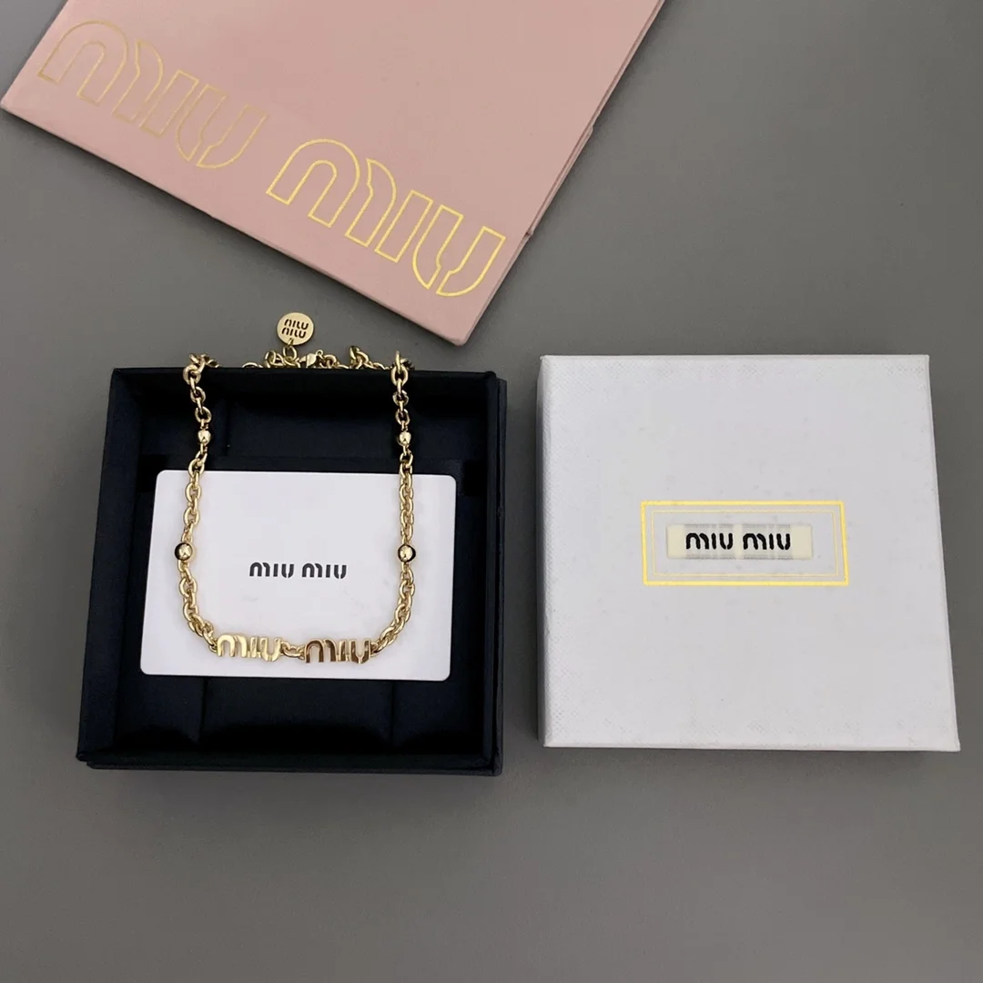 미우미우 메탈 목걸이