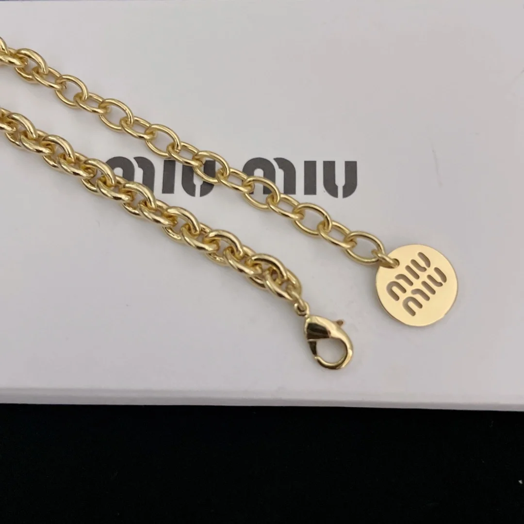 미우미우 메탈 목걸이
