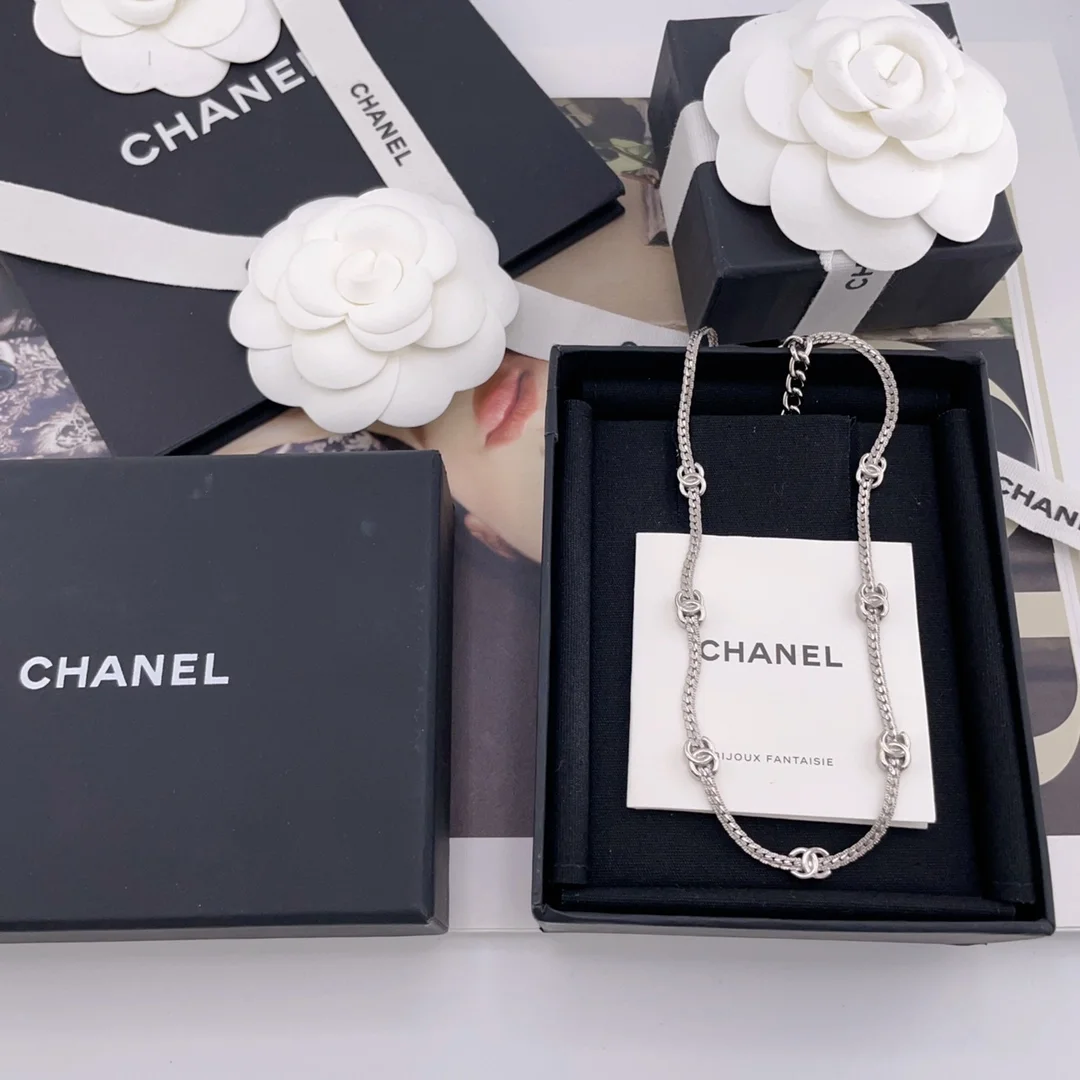샤넬 롱 펜던트 목걸이