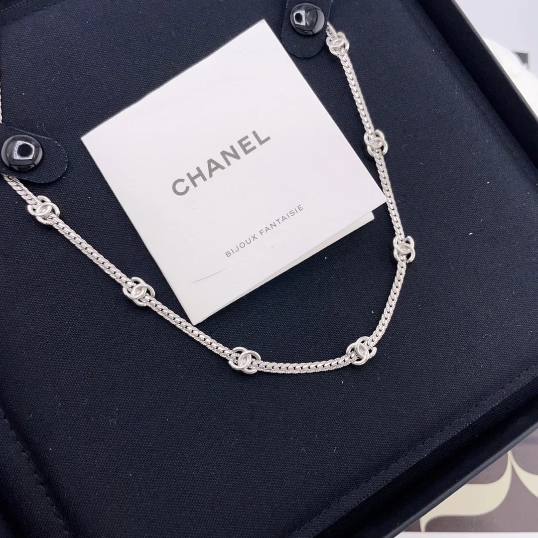 샤넬 롱 펜던트 목걸이