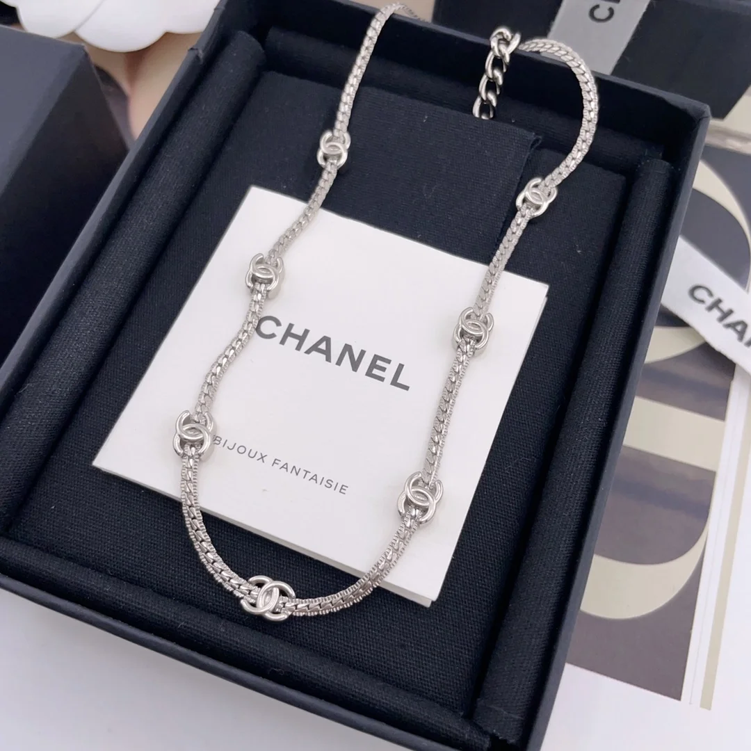 샤넬 롱 펜던트 목걸이