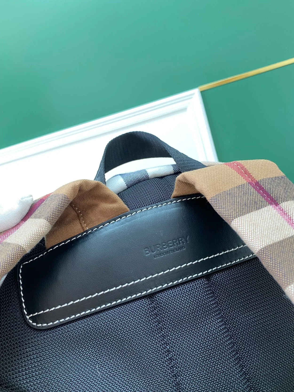 버버리 라지 체크 캔버스 백팩