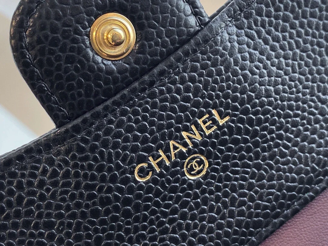 샤넬 클래식 스몰 플랩 지갑 골드