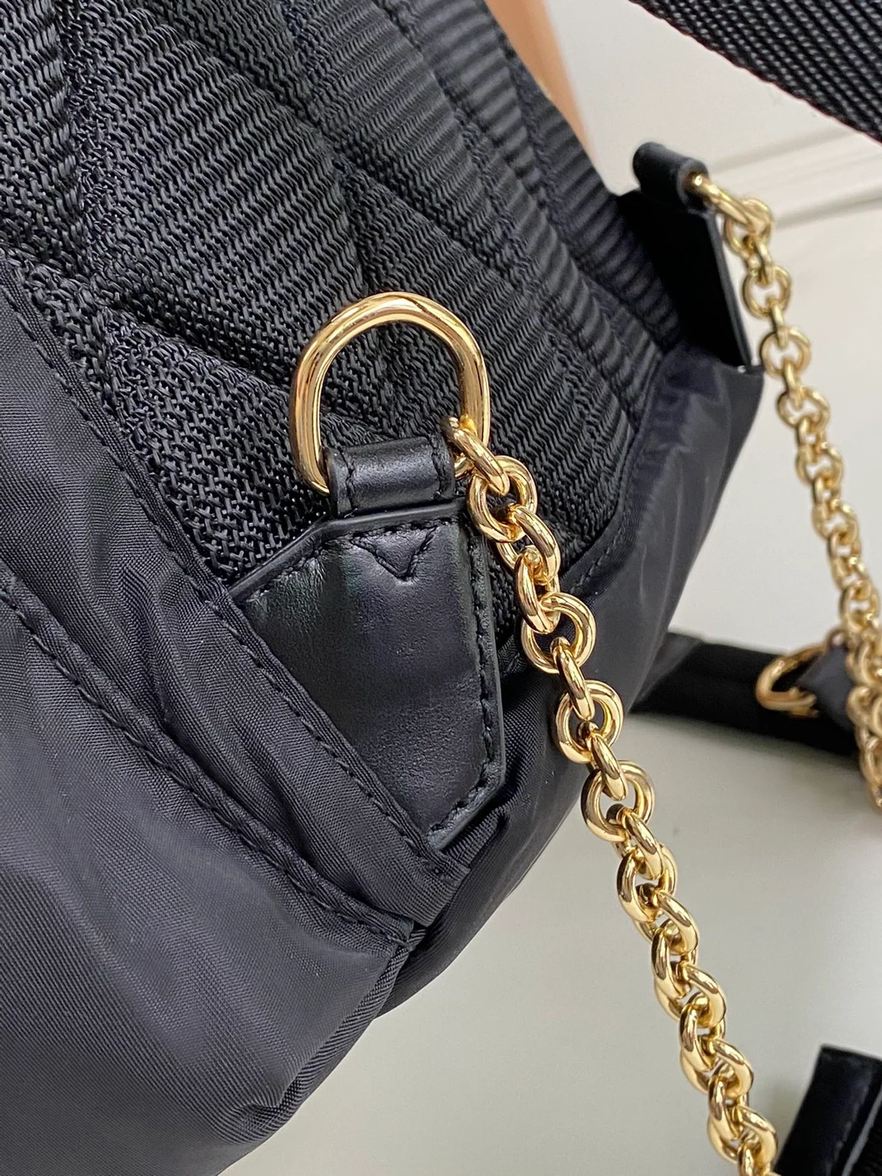 버버리 테크니컬 나일론 백팩