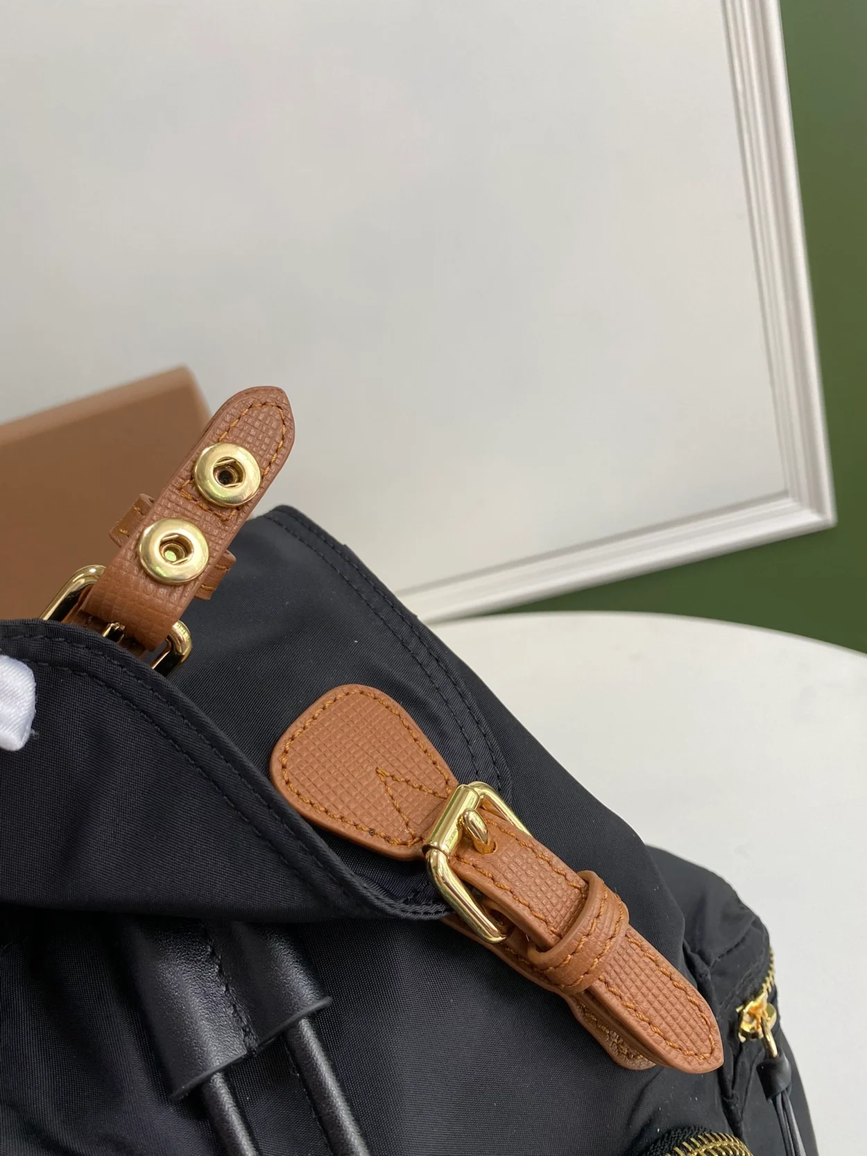 버버리 테크니컬 나일론 백팩