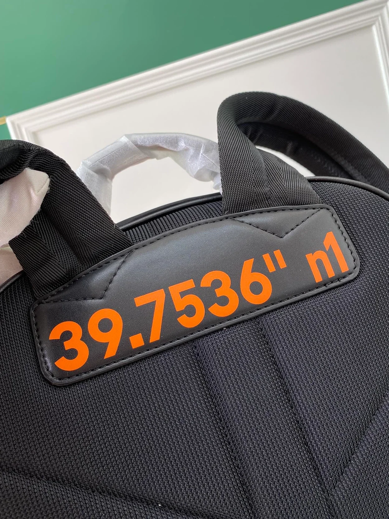 버버리 디네이트 남성 백팩 오렌지