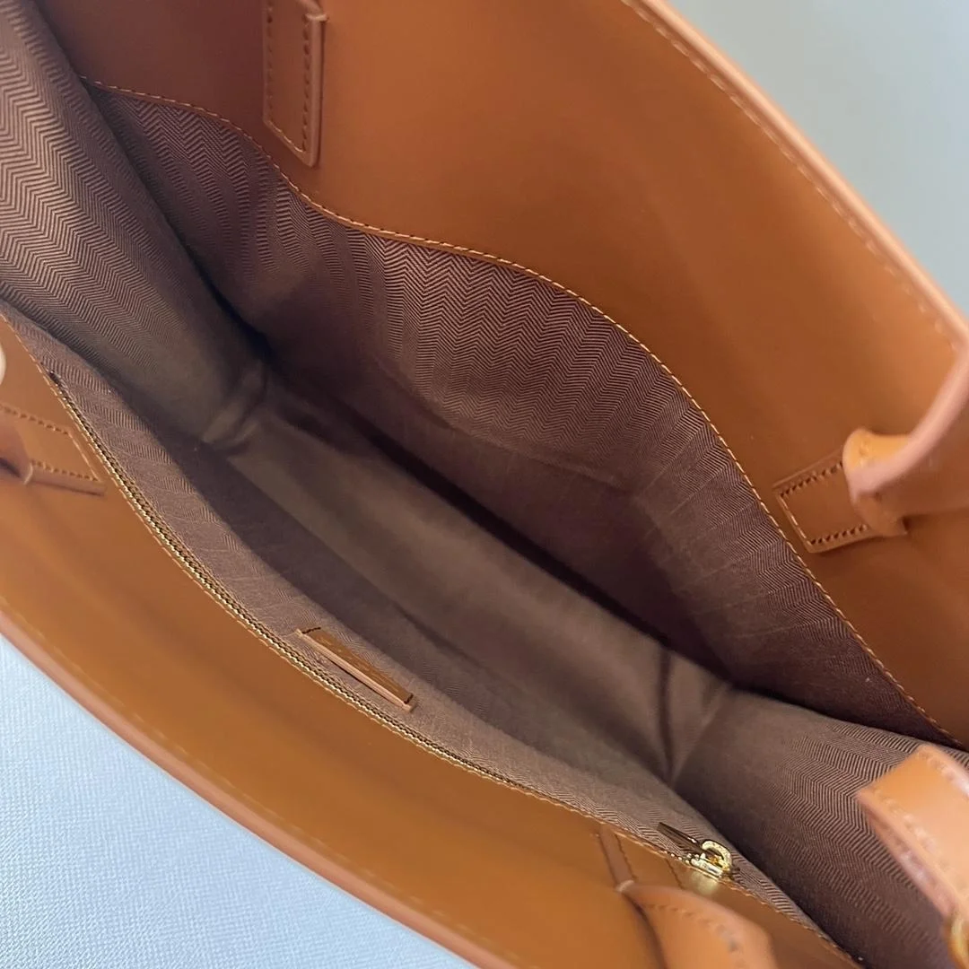 로에베 스탠다드 A4 토트 백 브라운