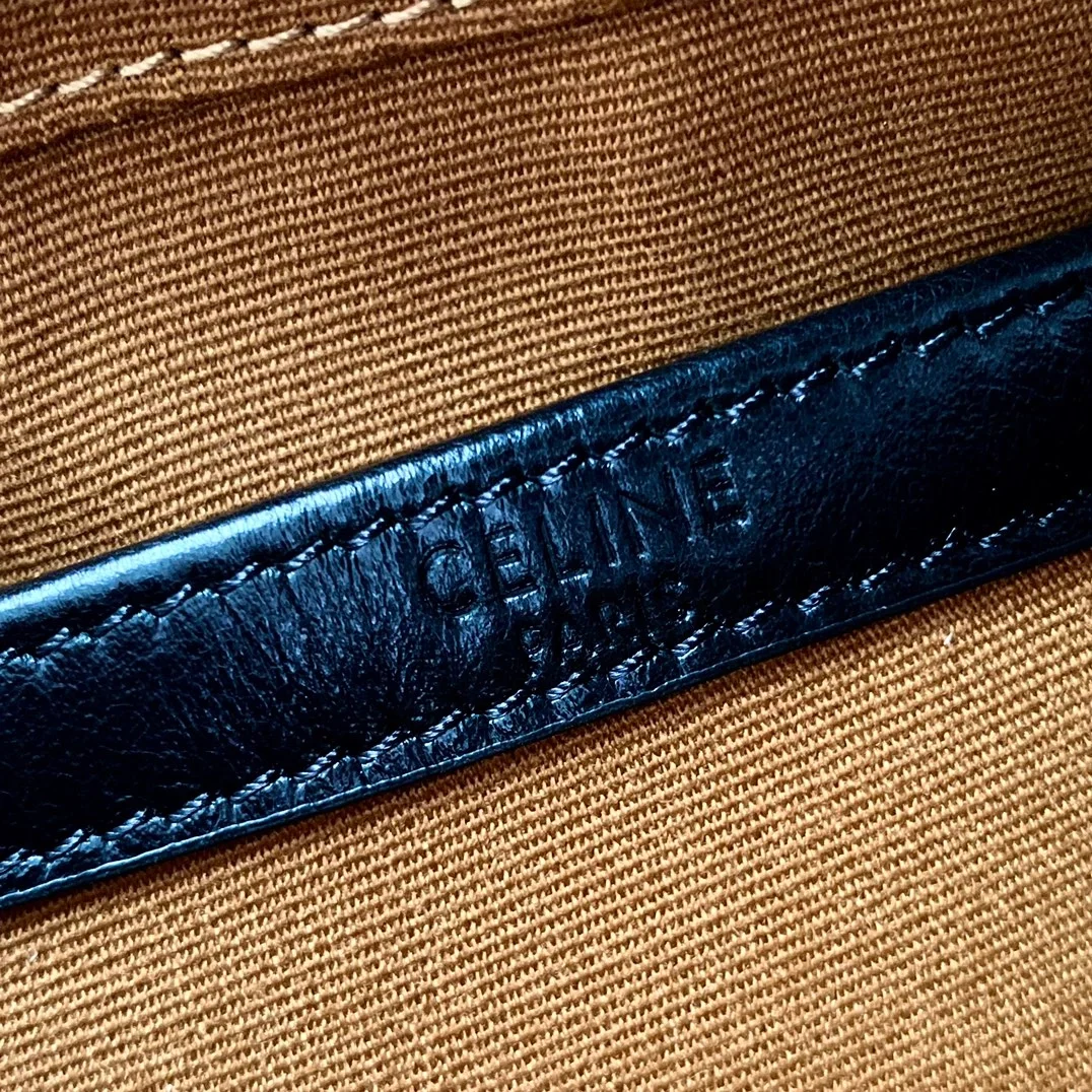 셀린느 미디엄 메신저백 블랙