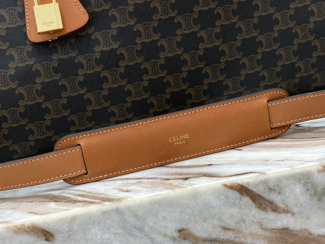 셀린느 라지 트래블백 탠