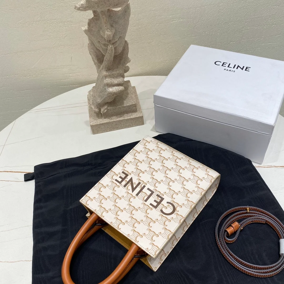 셀린느 미니 버티컬 카바스 백 화이트 탠