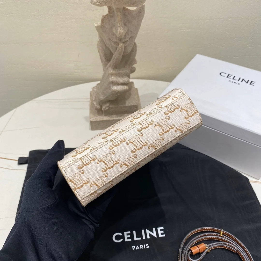 셀린느 미니 버티컬 카바스 백 화이트 탠