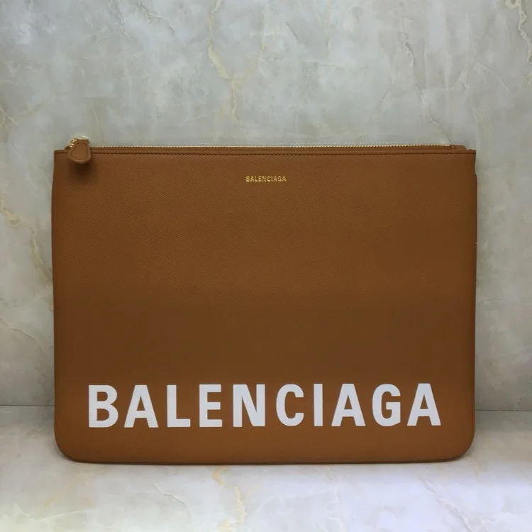 발렌시아가 클러치