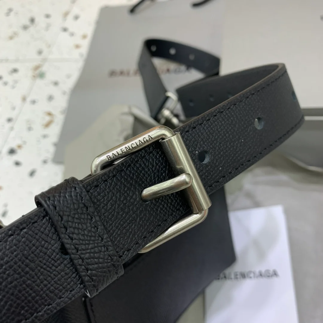 발렌시아가 다운타운 블랙 백