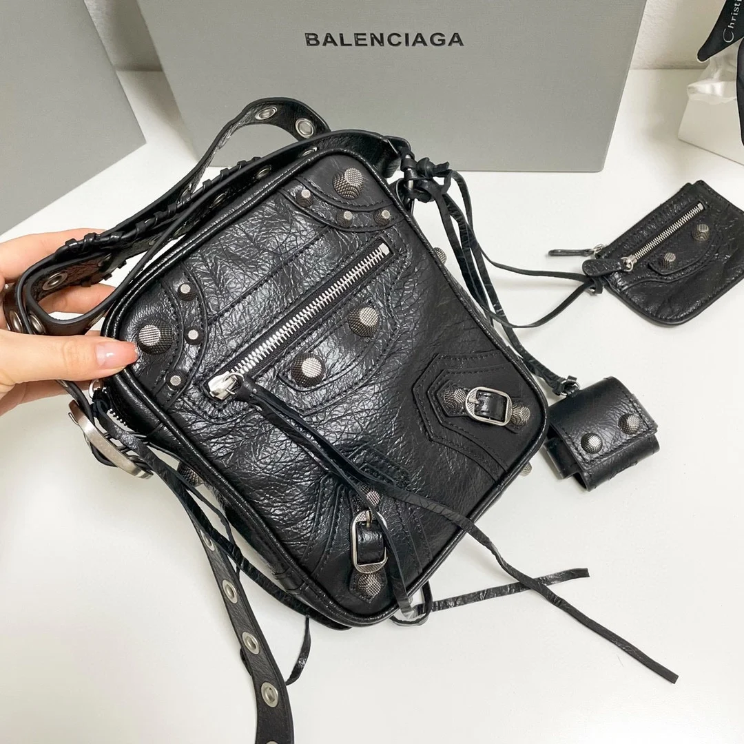 발렌시아가 블랙 르 카골 메신저백