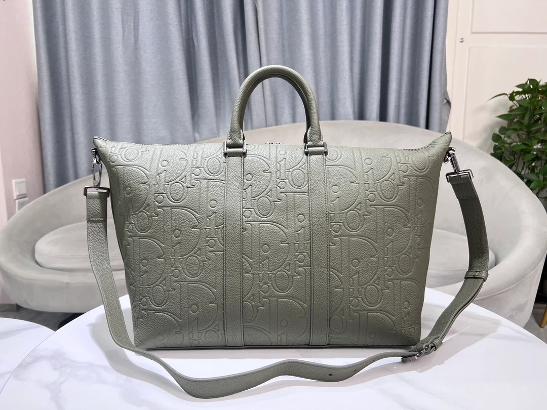 디올 위켄더 40 백 카키 그래피티