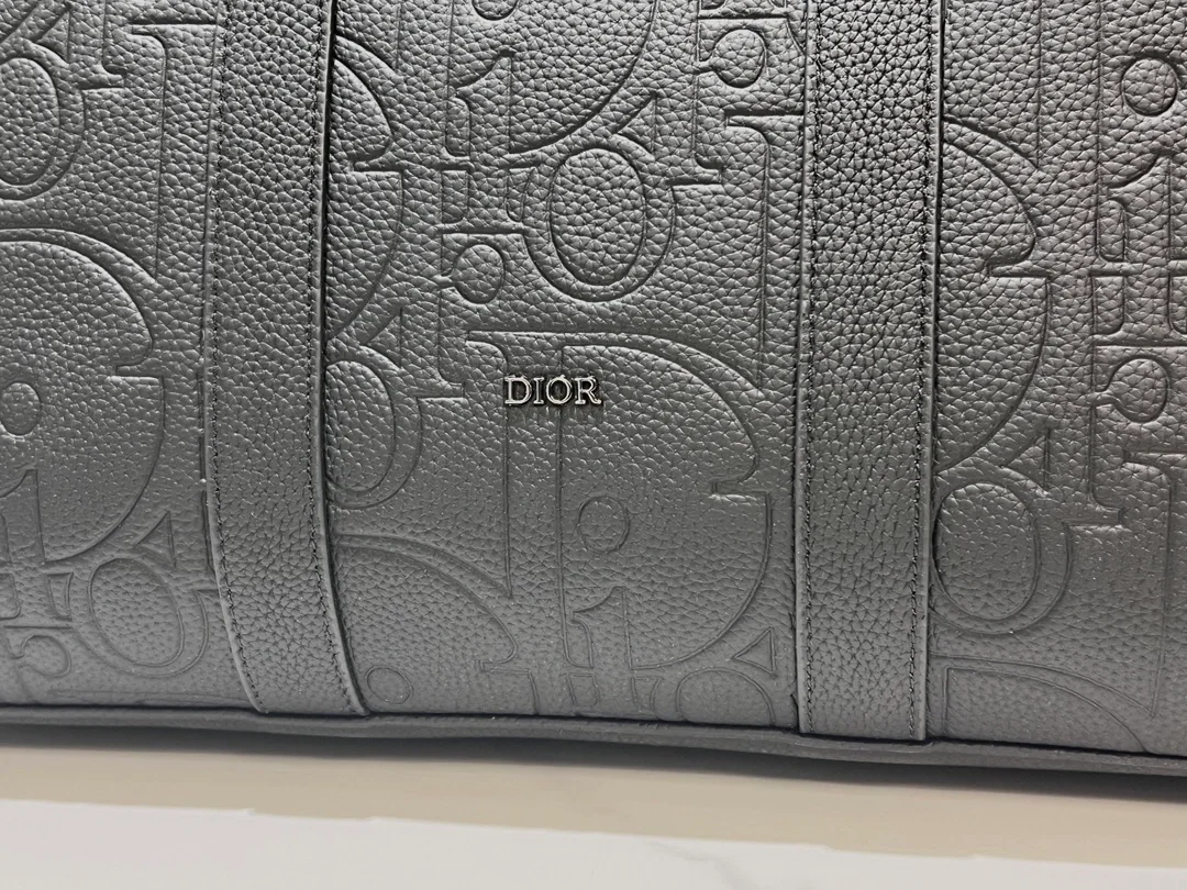 디올 위켄더 40 백 블랙 그래피티