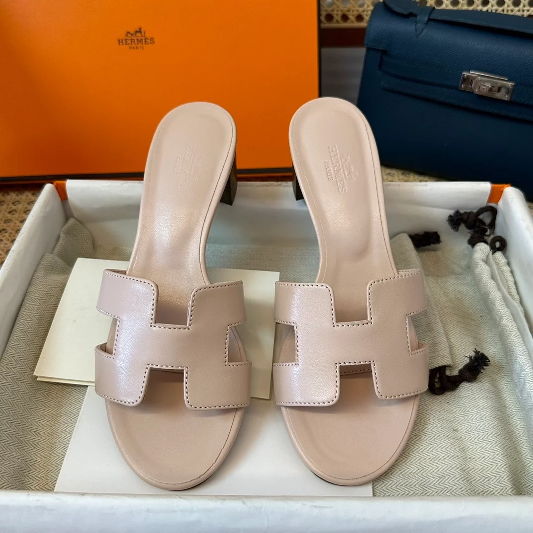 에르메스 오아시스 샌들 카프스킨 & 베쥬 누드