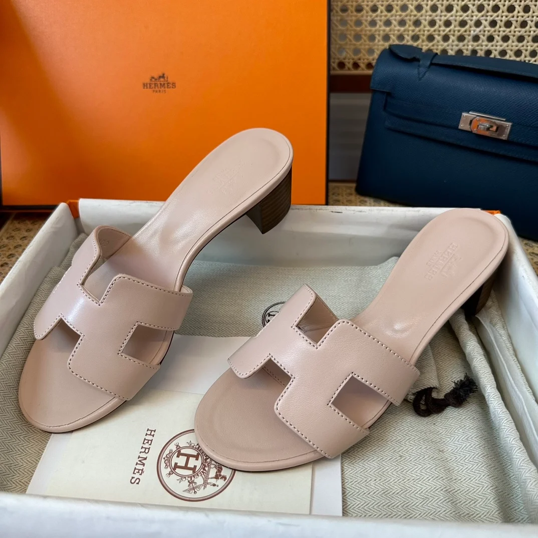 에르메스 오아시스 샌들 카프스킨 & 베쥬 누드