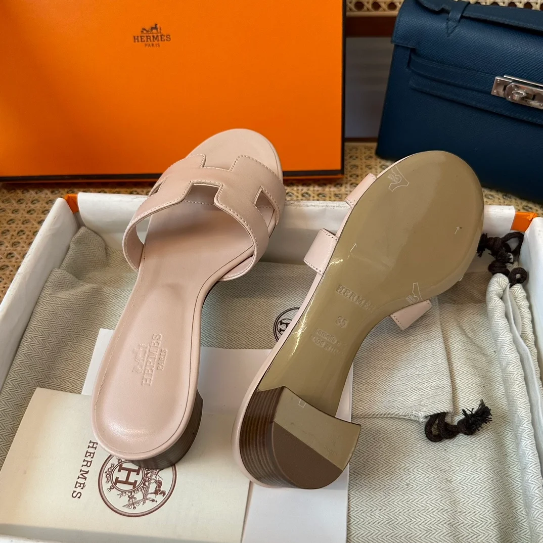 에르메스 오아시스 샌들 카프스킨 & 베쥬 누드