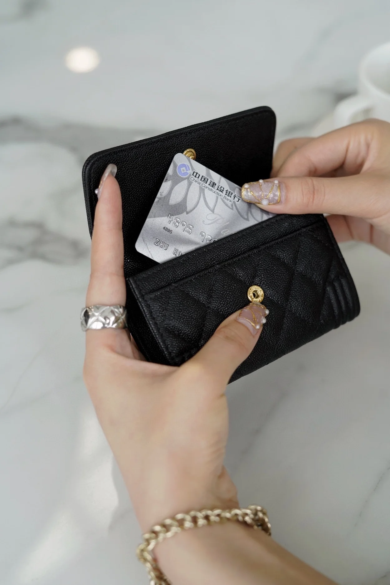 샤넬 보이 플랩 카드 홀더