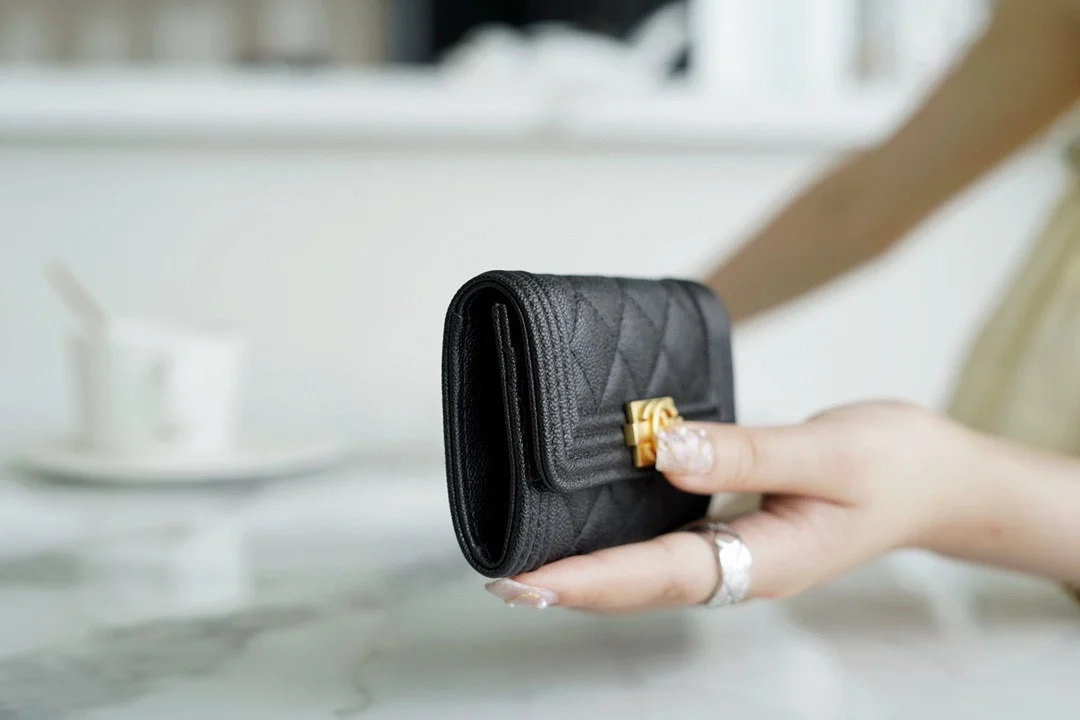 샤넬 보이 플랩 카드 홀더