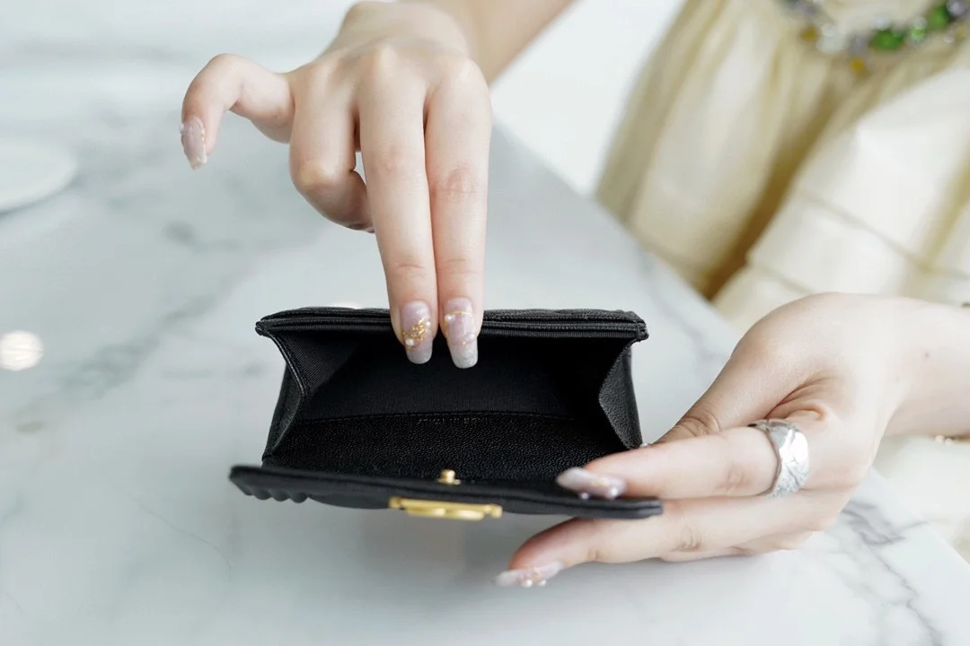 샤넬 보이 플랩 카드 홀더