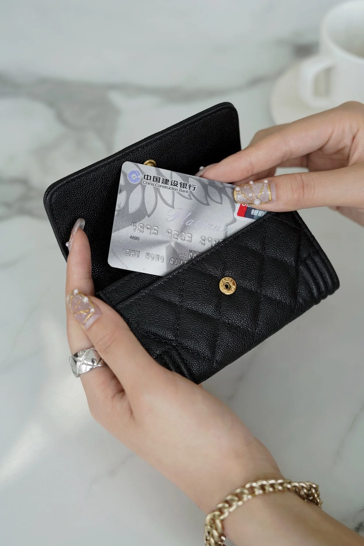 샤넬 보이 플랩 카드 홀더