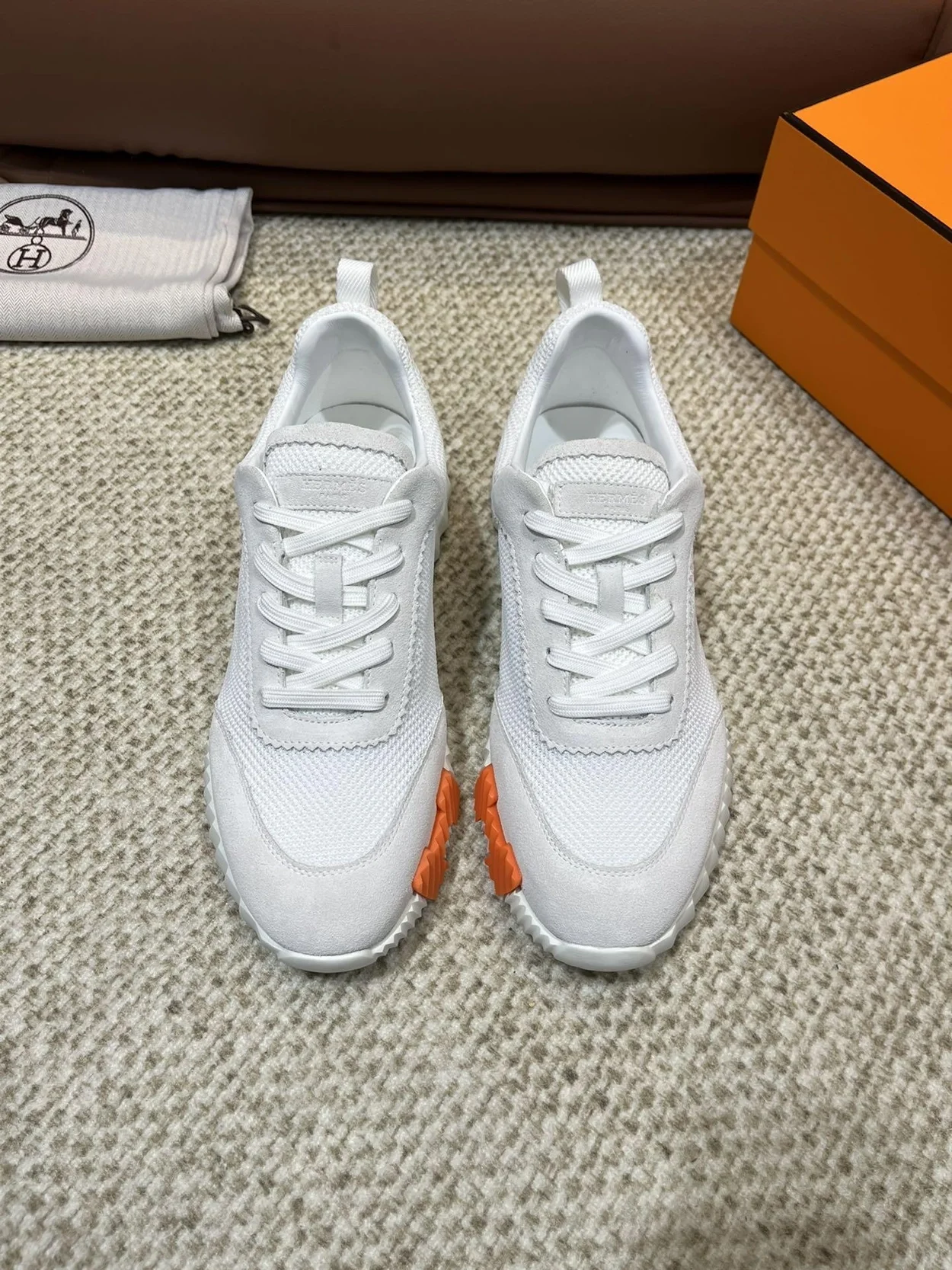 에르메스 바운싱 메쉬 화이트 스니커즈 버건디 오렌지