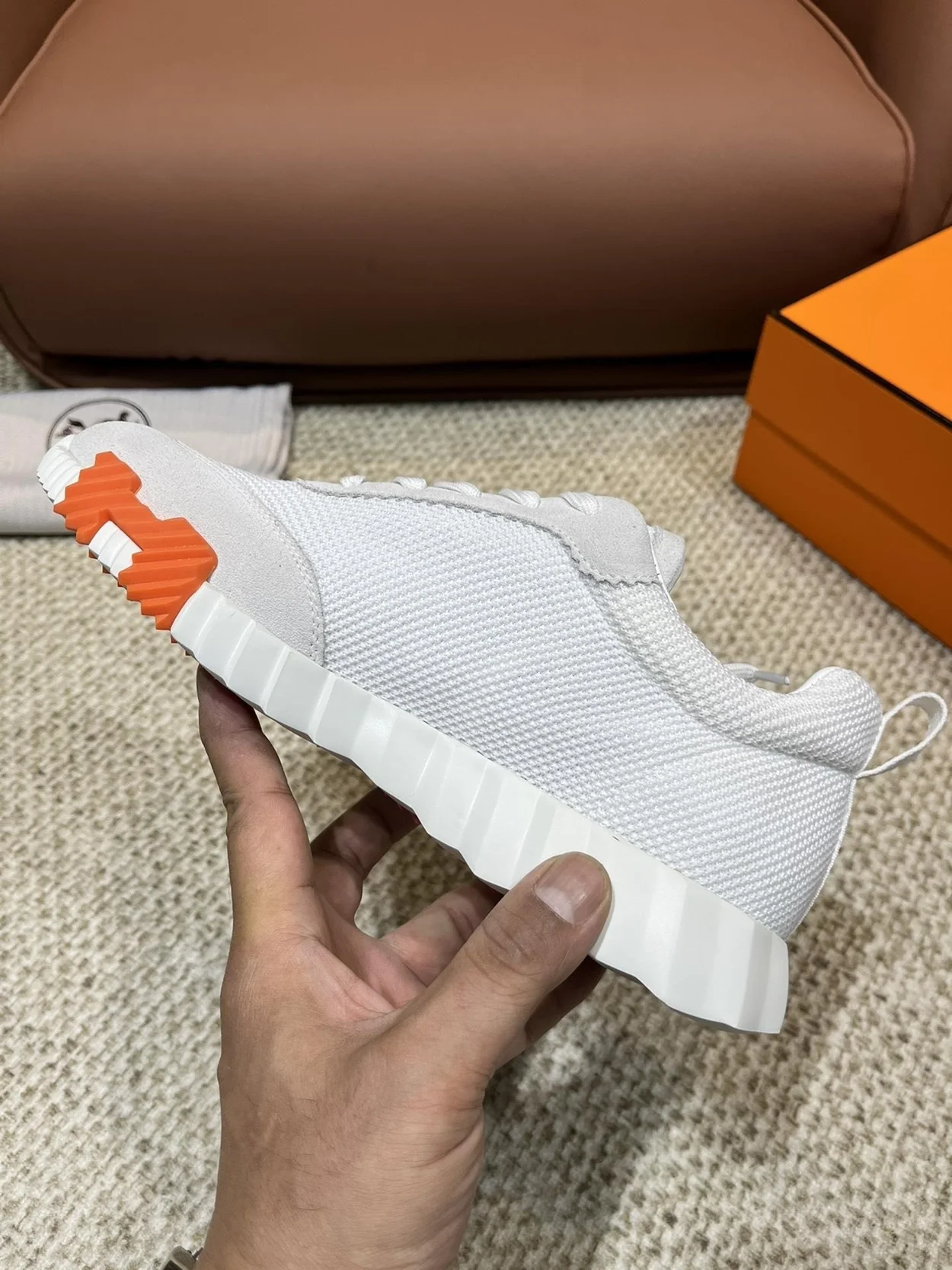 에르메스 바운싱 메쉬 화이트 스니커즈 버건디 오렌지