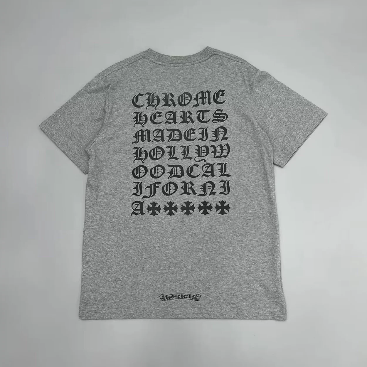 크롬하츠 산스크리트 백 유니섹스 티셔츠 그레이