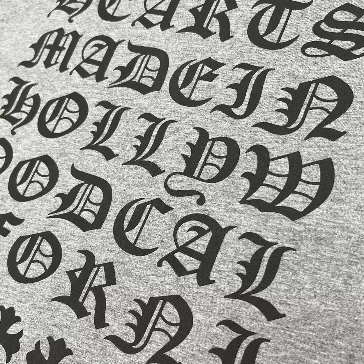크롬하츠 산스크리트 백 유니섹스 티셔츠 그레이