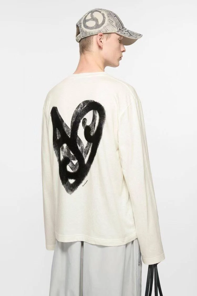 아크네 스튜디오 하트 프린트 로고 롱슬리브 티셔츠