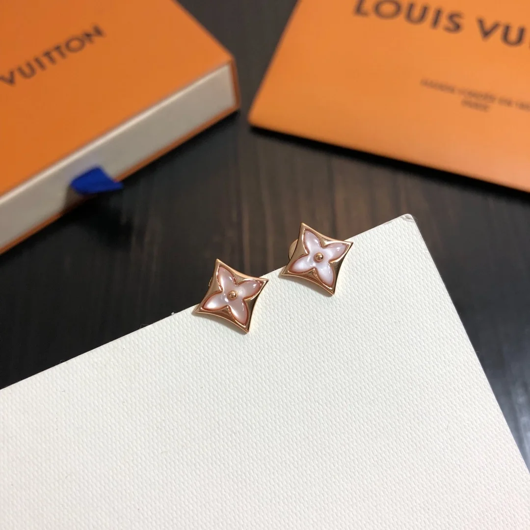 루이비통 컬러 블라썸 BB 스타 펜던트 목걸이 Q93612