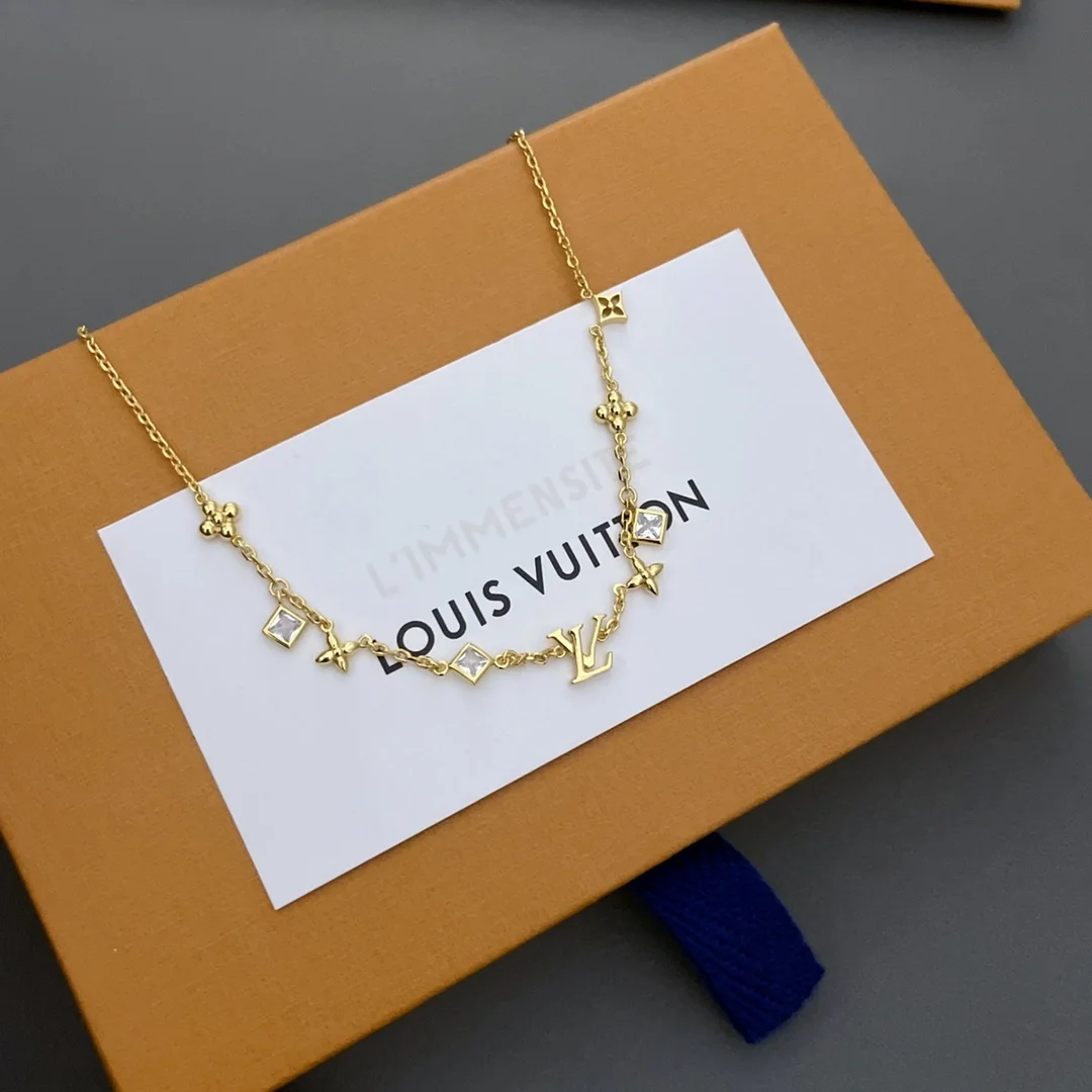 루이비통 인 더 스카이 목걸이 M01322