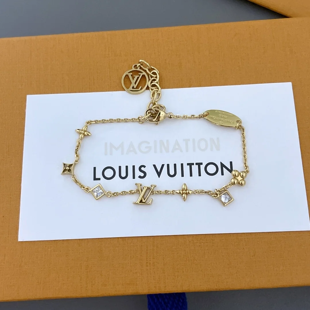 루이비통 인 더 스카이 목걸이 M01322