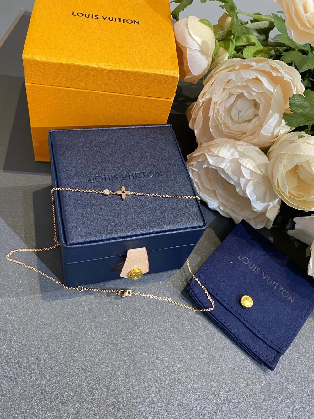 루이비통 이딜 블라썸 목걸이 Q93281