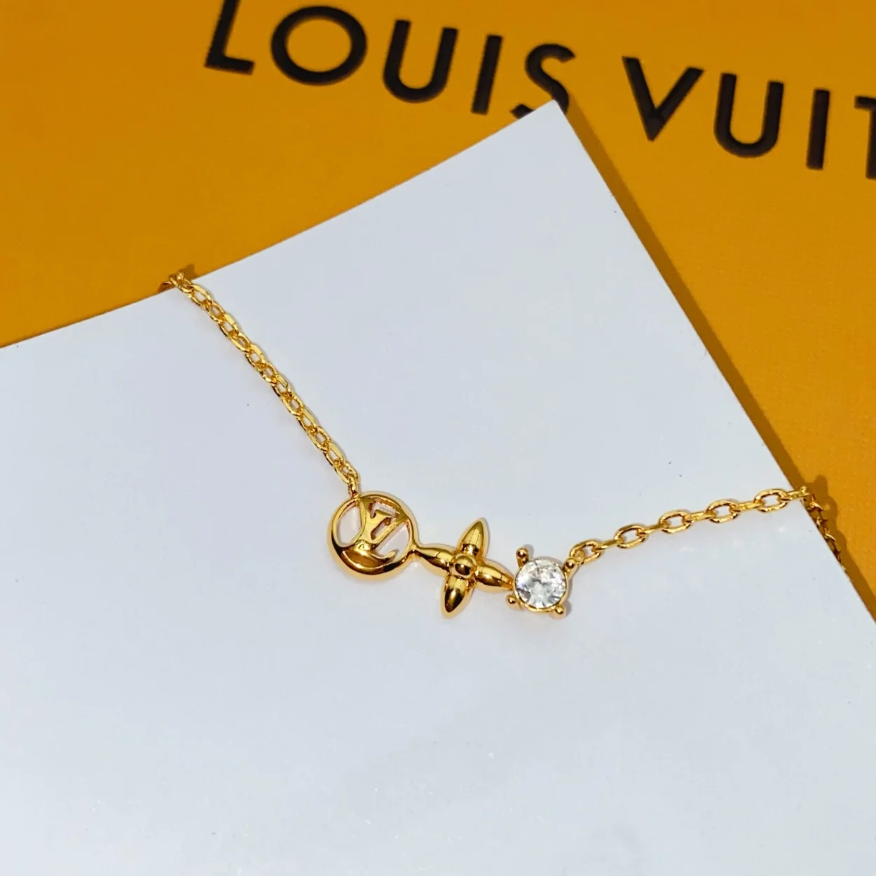 루이비통 쁘띠드 루이스 목걸이 M00368