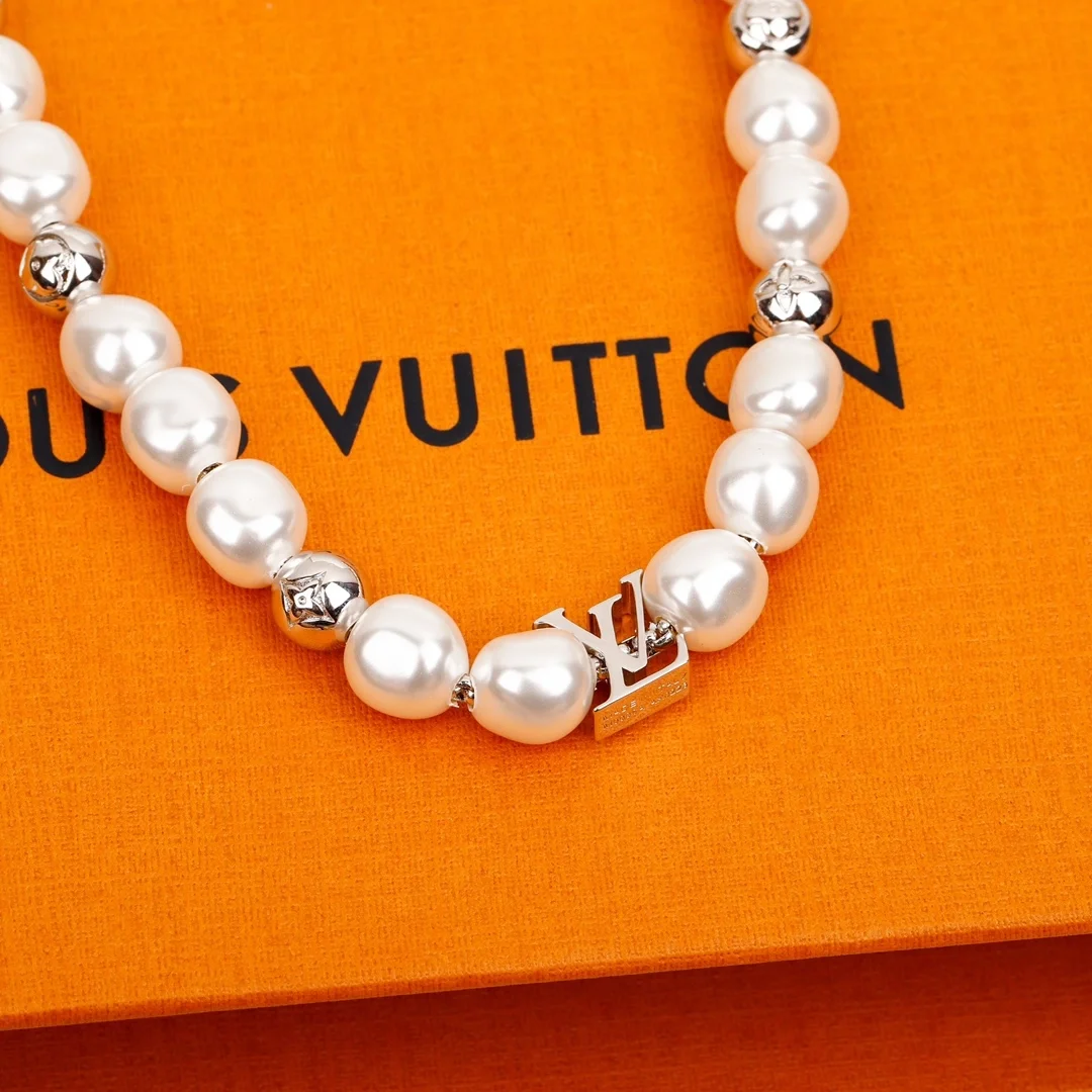 루이비통 모노그램 펄 목걸이 M01157