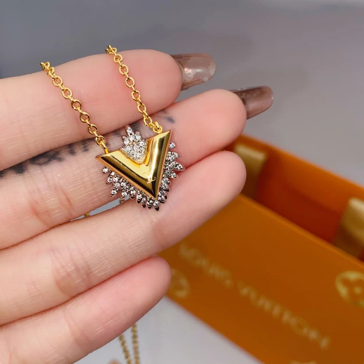 루이비통 글로리 LV 목걸이 M00366