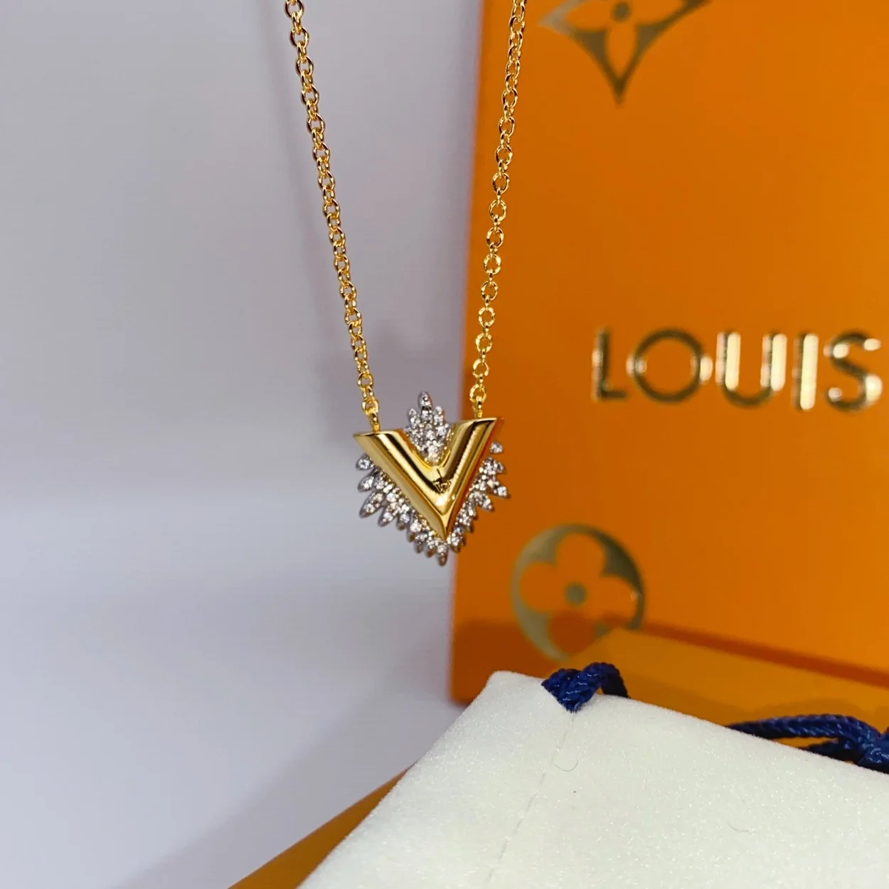 루이비통 글로리 LV 목걸이 M00366