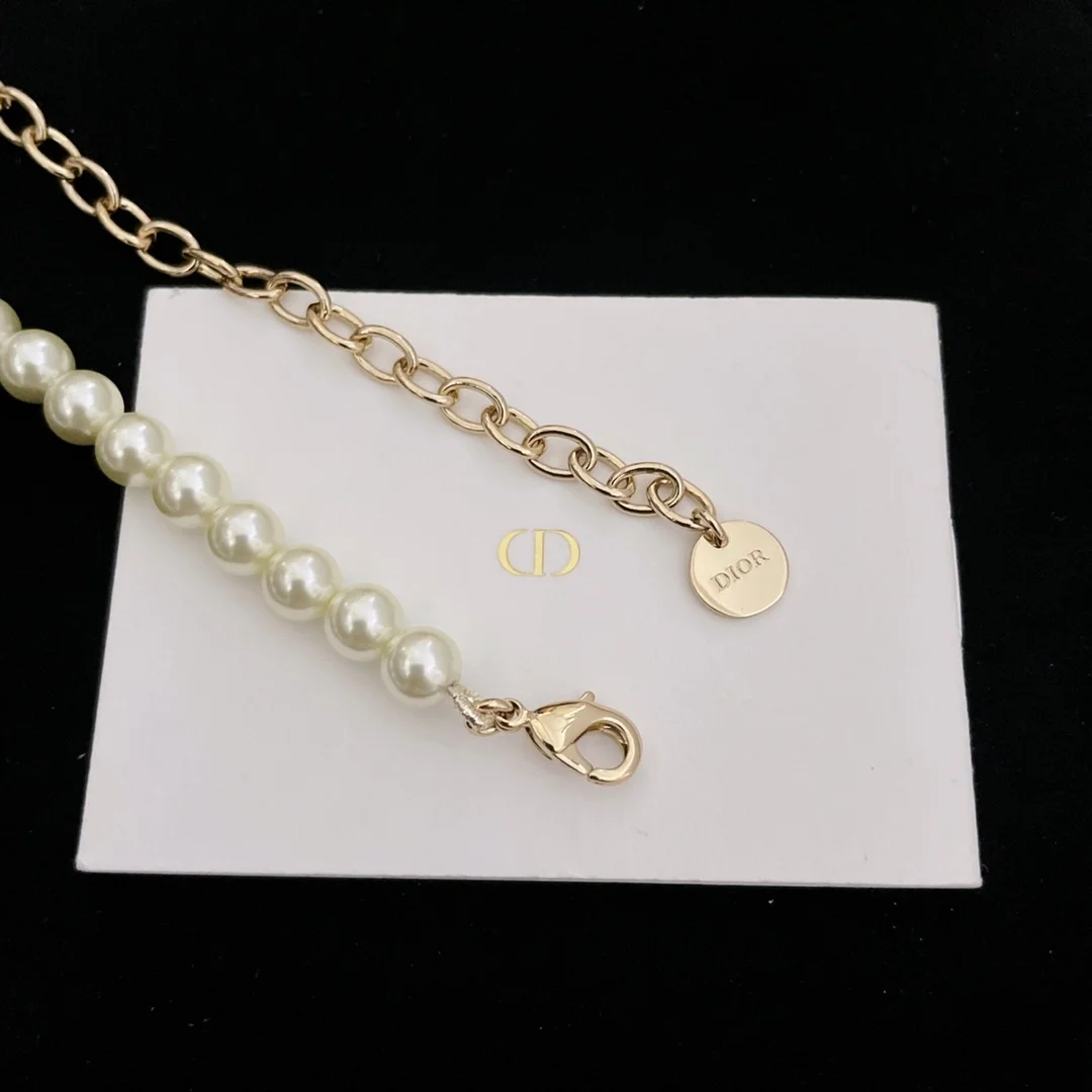 디올 플랜 드 파리 초커 화이트 펄 목걸이