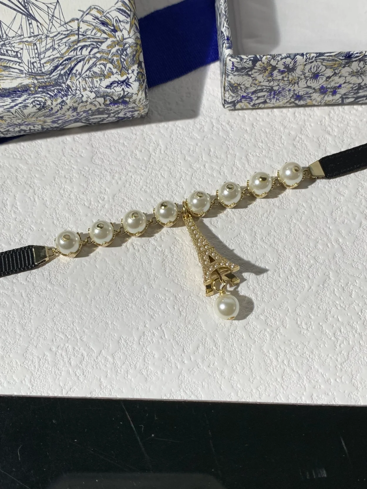 디올 플랜 드 파리 초커 목걸이